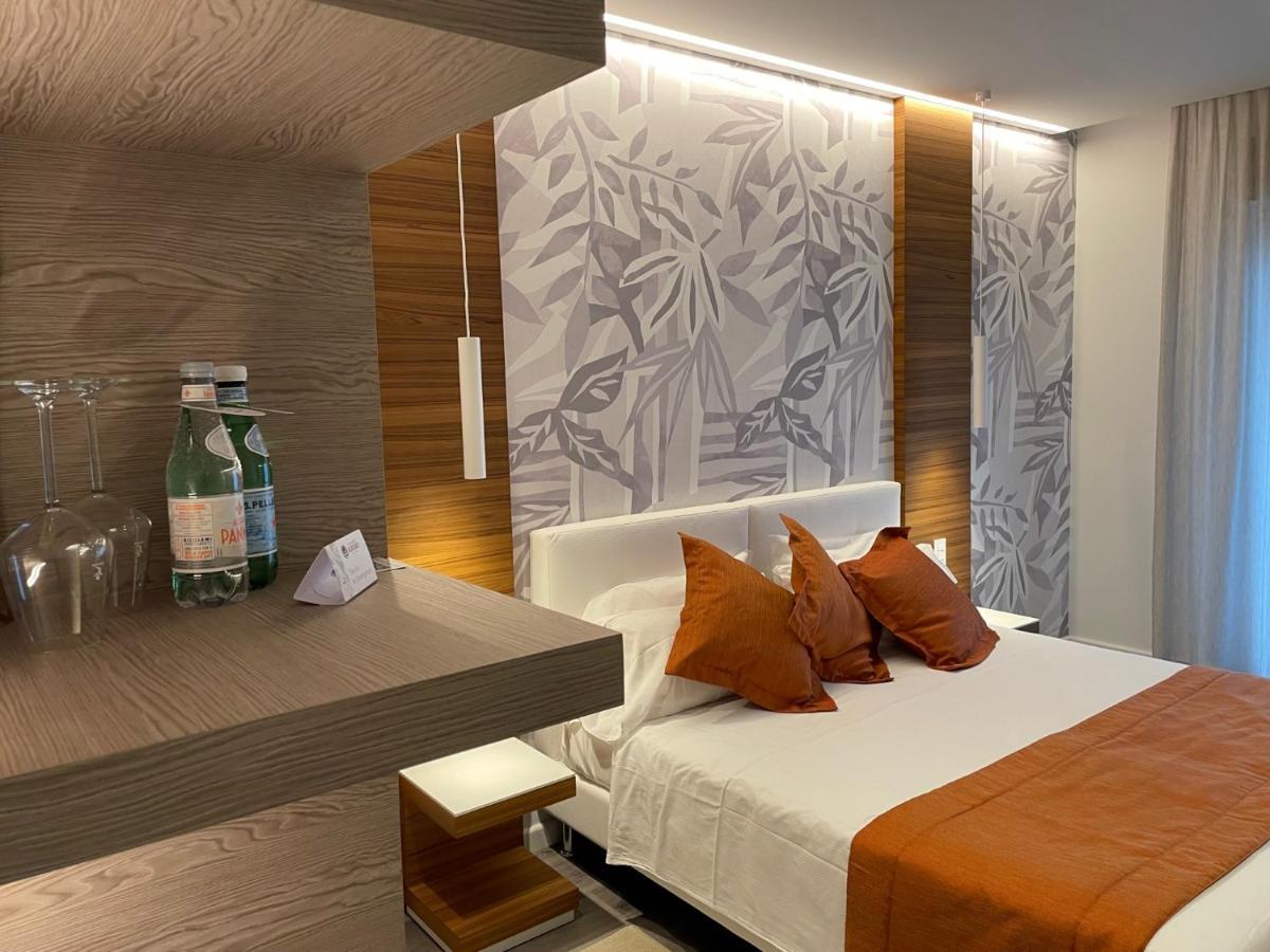 Aurora Hotel 4*