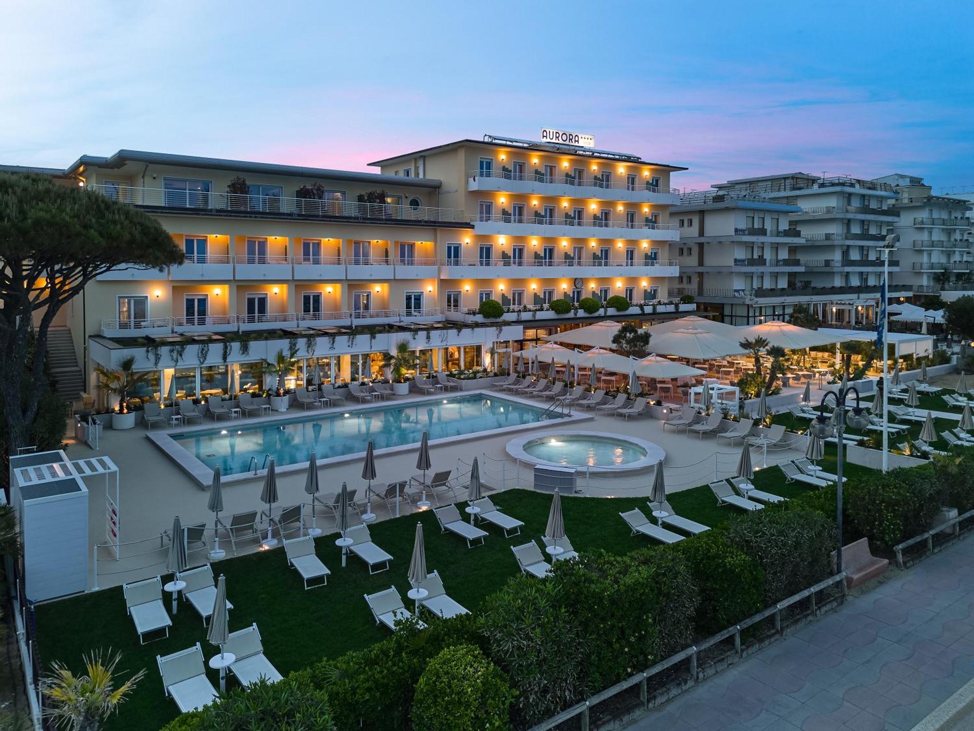 Hotel Aurora 4*