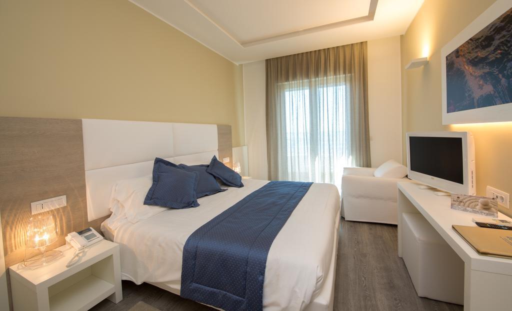 Hotel Aurora 4*
